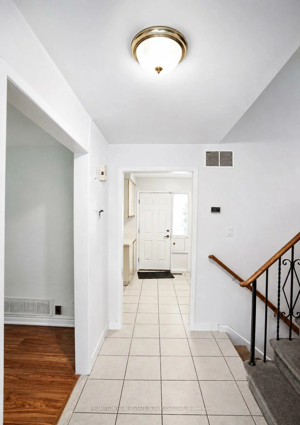 25, Lehar, Hillcrest Village, Toronto
