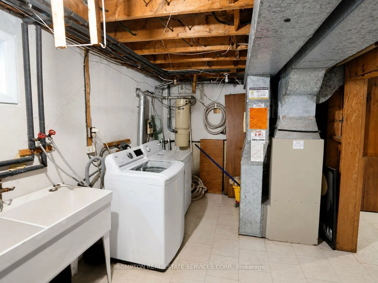 25, Lehar, Hillcrest Village, Toronto