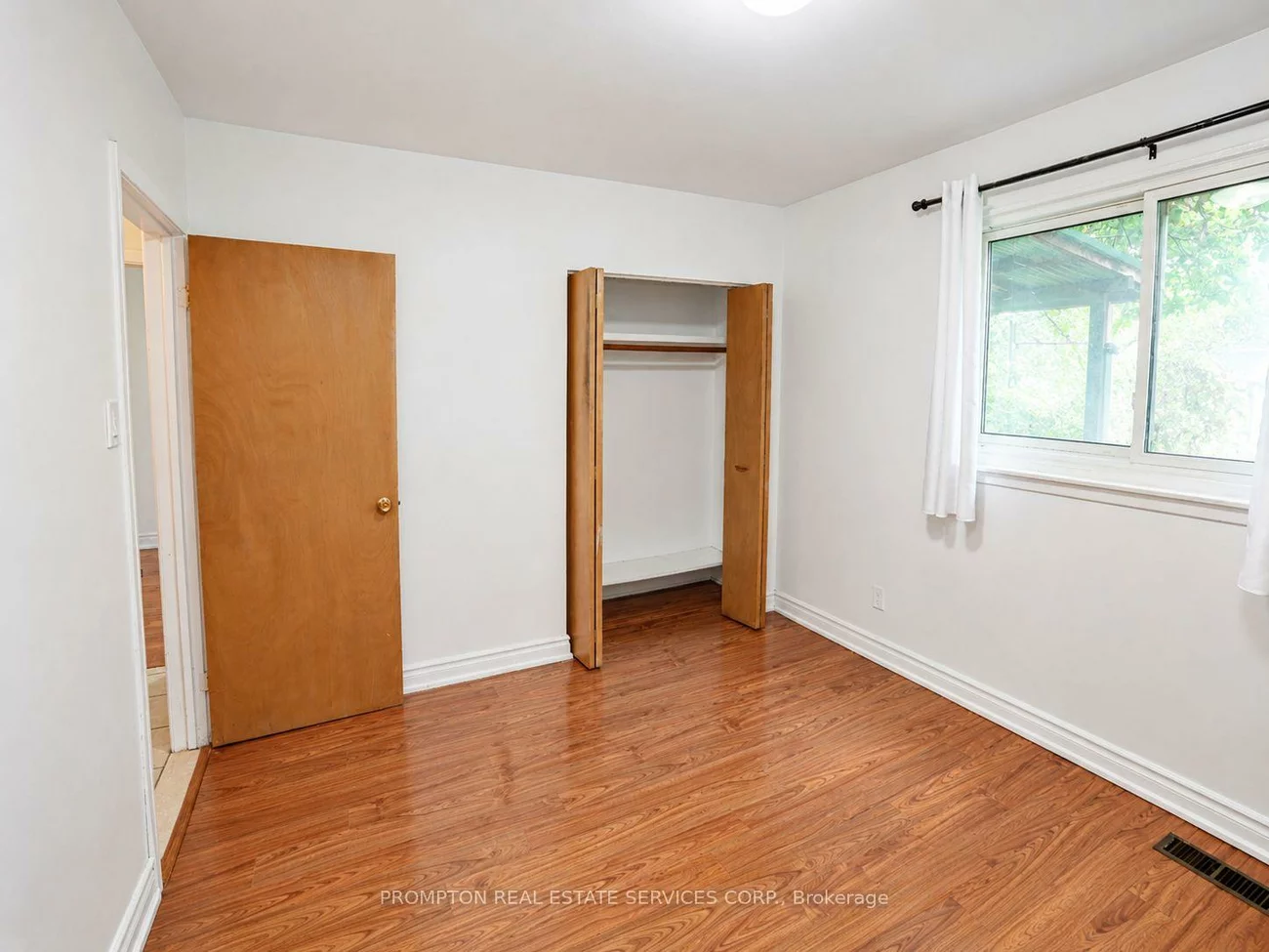 25, Lehar, Hillcrest Village, Toronto