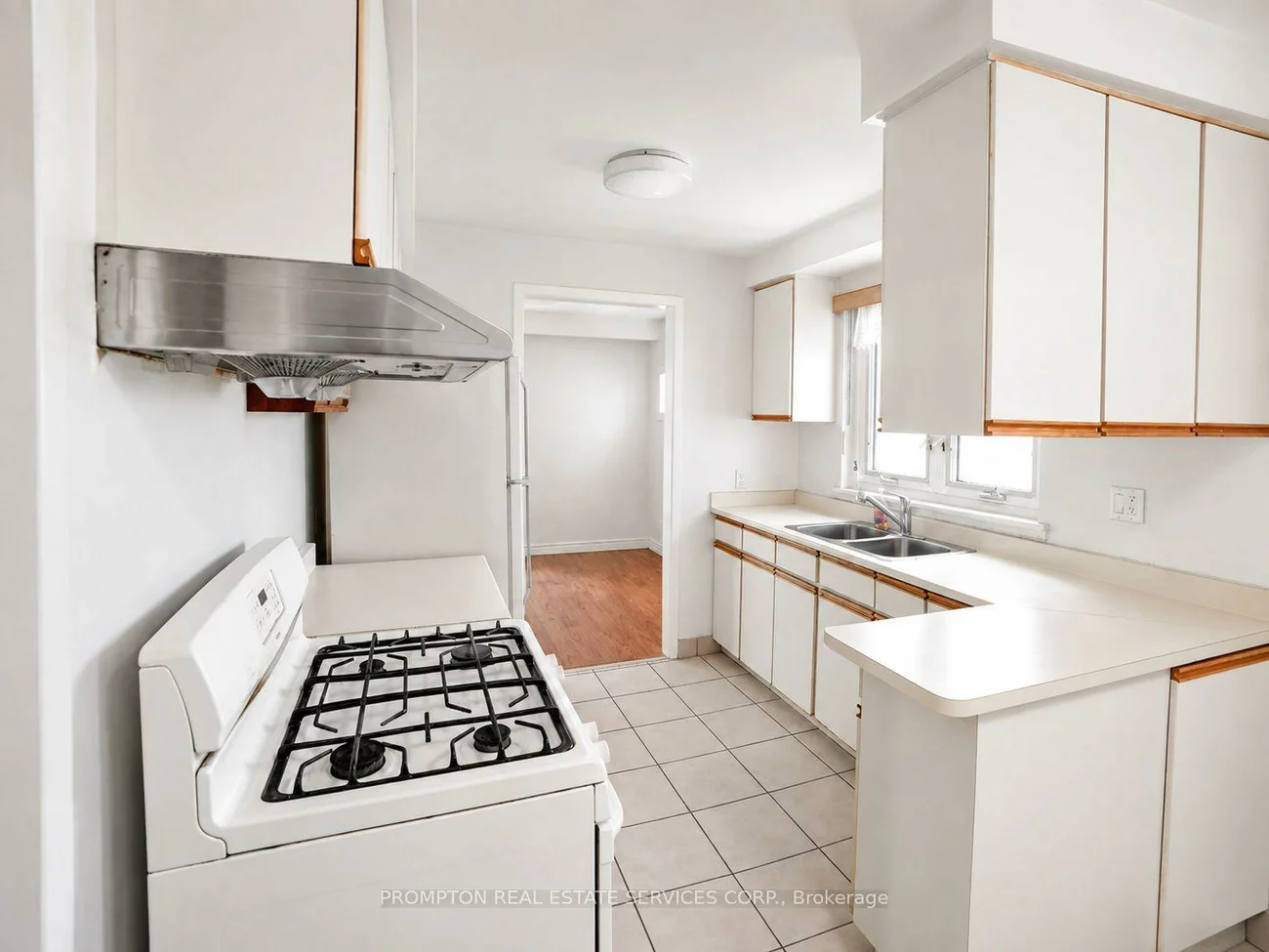 25, Lehar, Hillcrest Village, Toronto