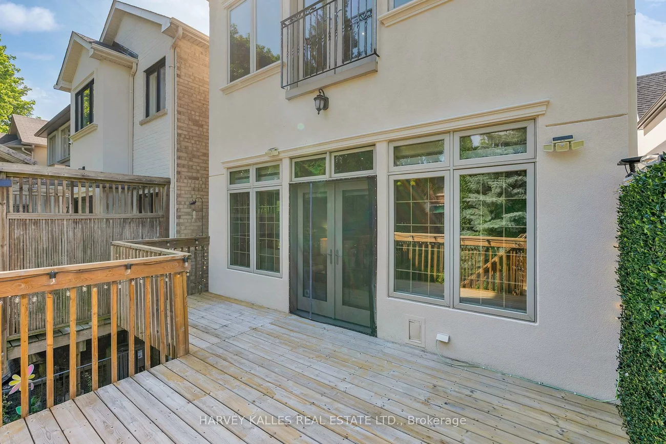 168, Roe, Bedford Park-Nortown, Toronto