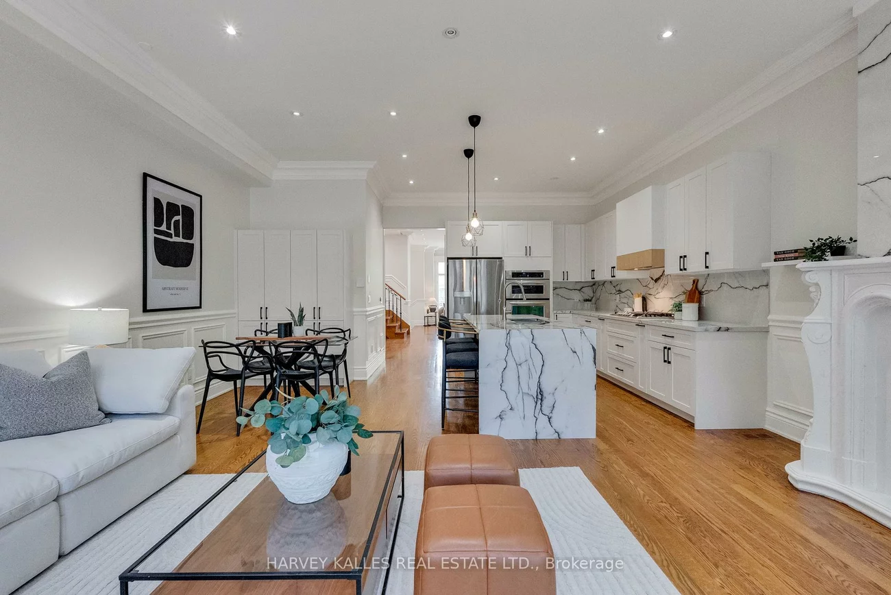 168, Roe, Bedford Park-Nortown, Toronto