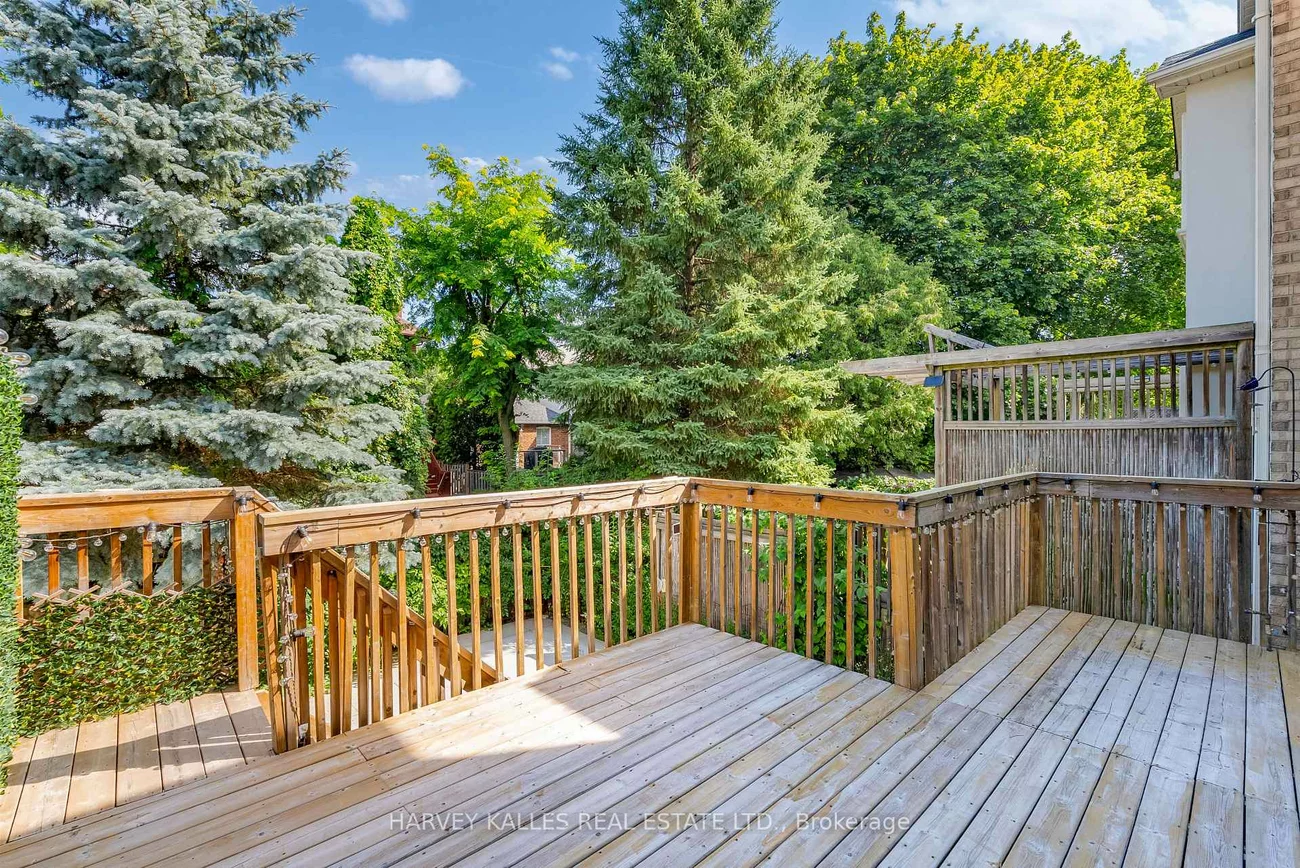 168, Roe, Bedford Park-Nortown, Toronto