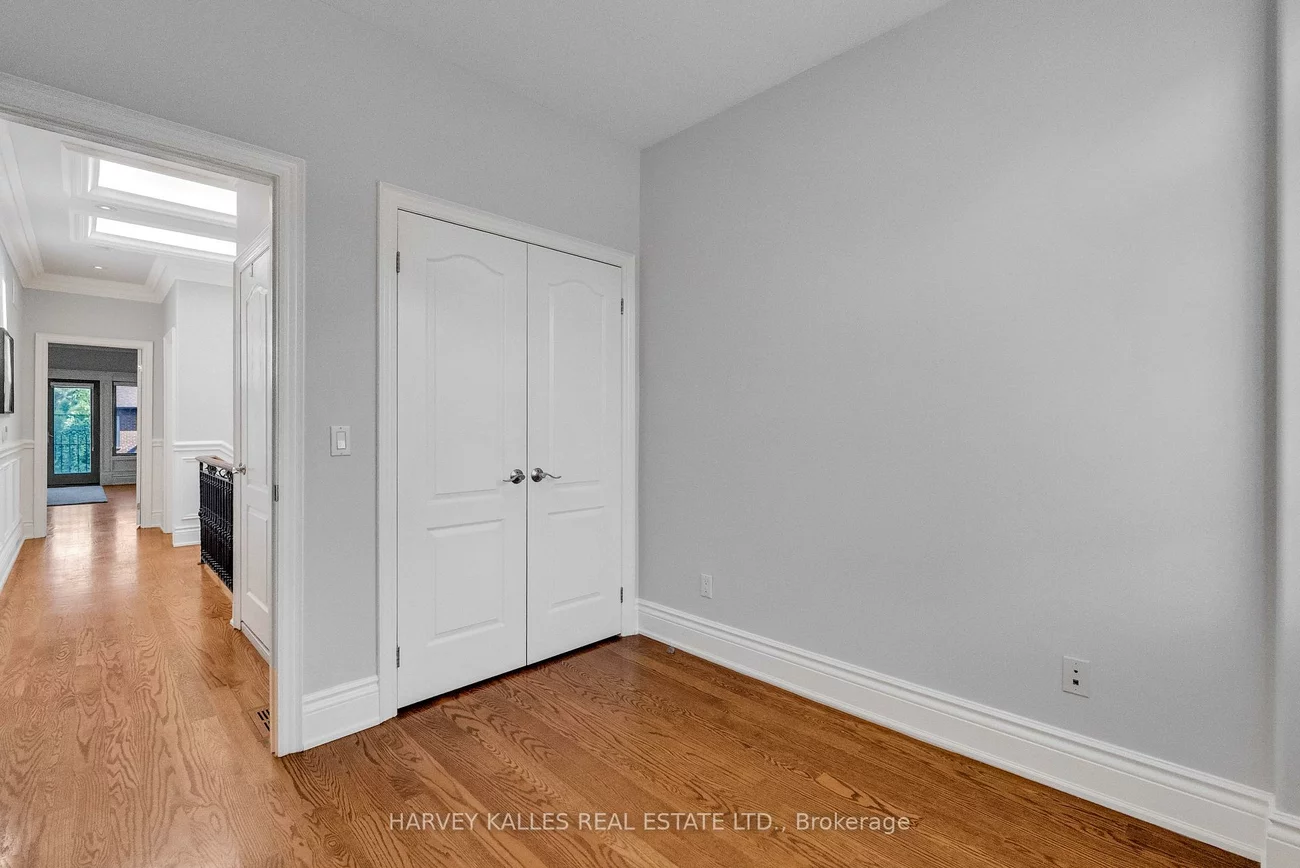 168, Roe, Bedford Park-Nortown, Toronto