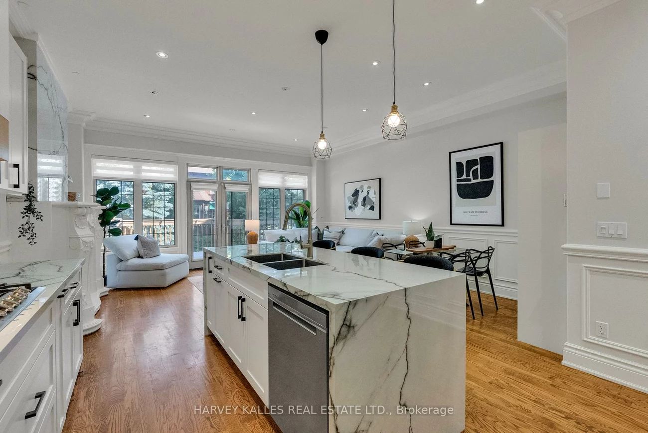 168, Roe, Bedford Park-Nortown, Toronto
