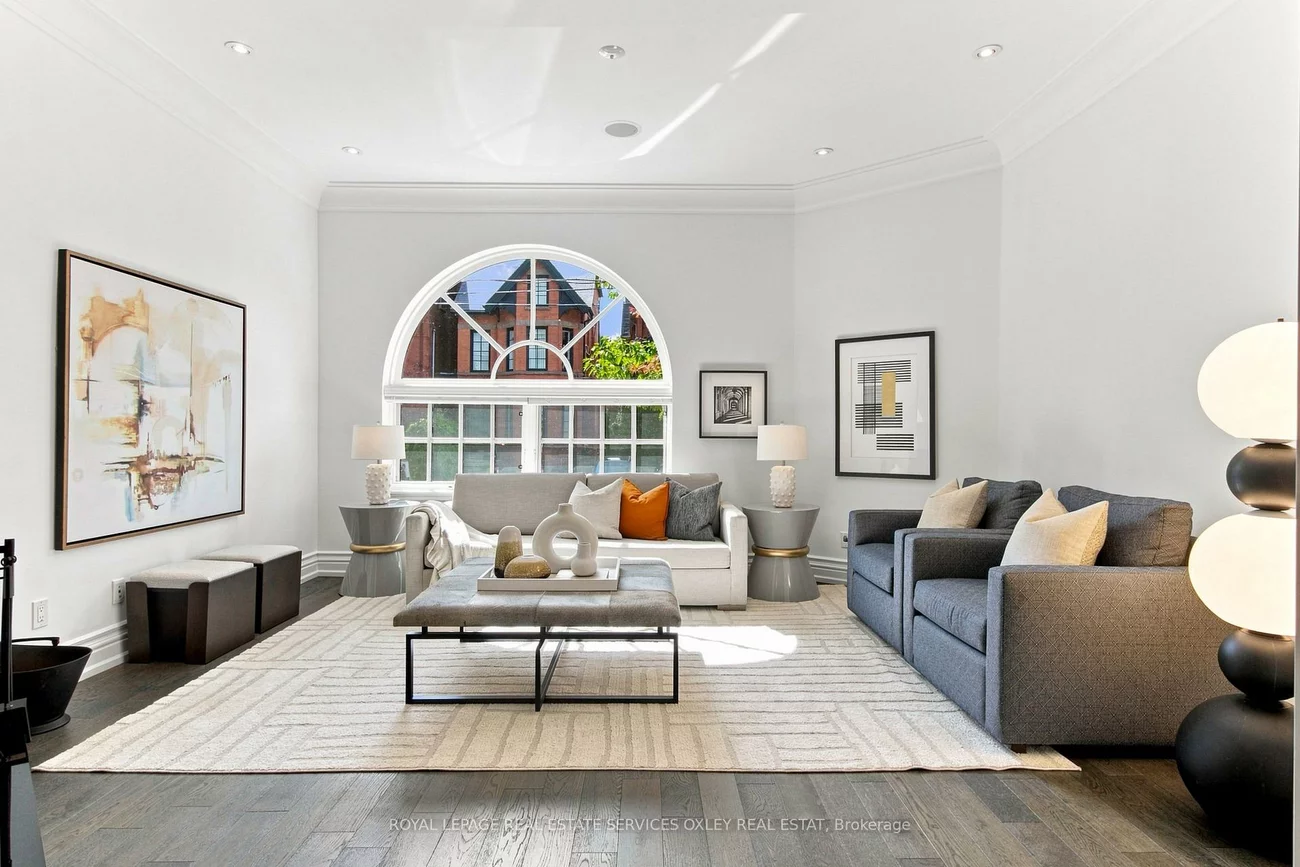 46, Bernard, Annex, Toronto
