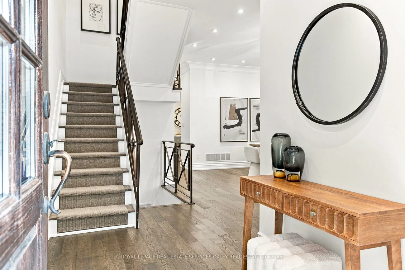46, Bernard, Annex, Toronto