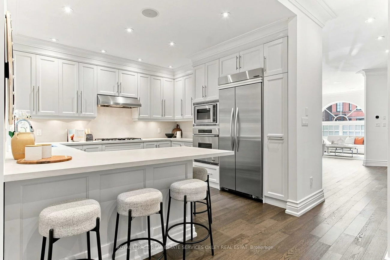 46, Bernard, Annex, Toronto