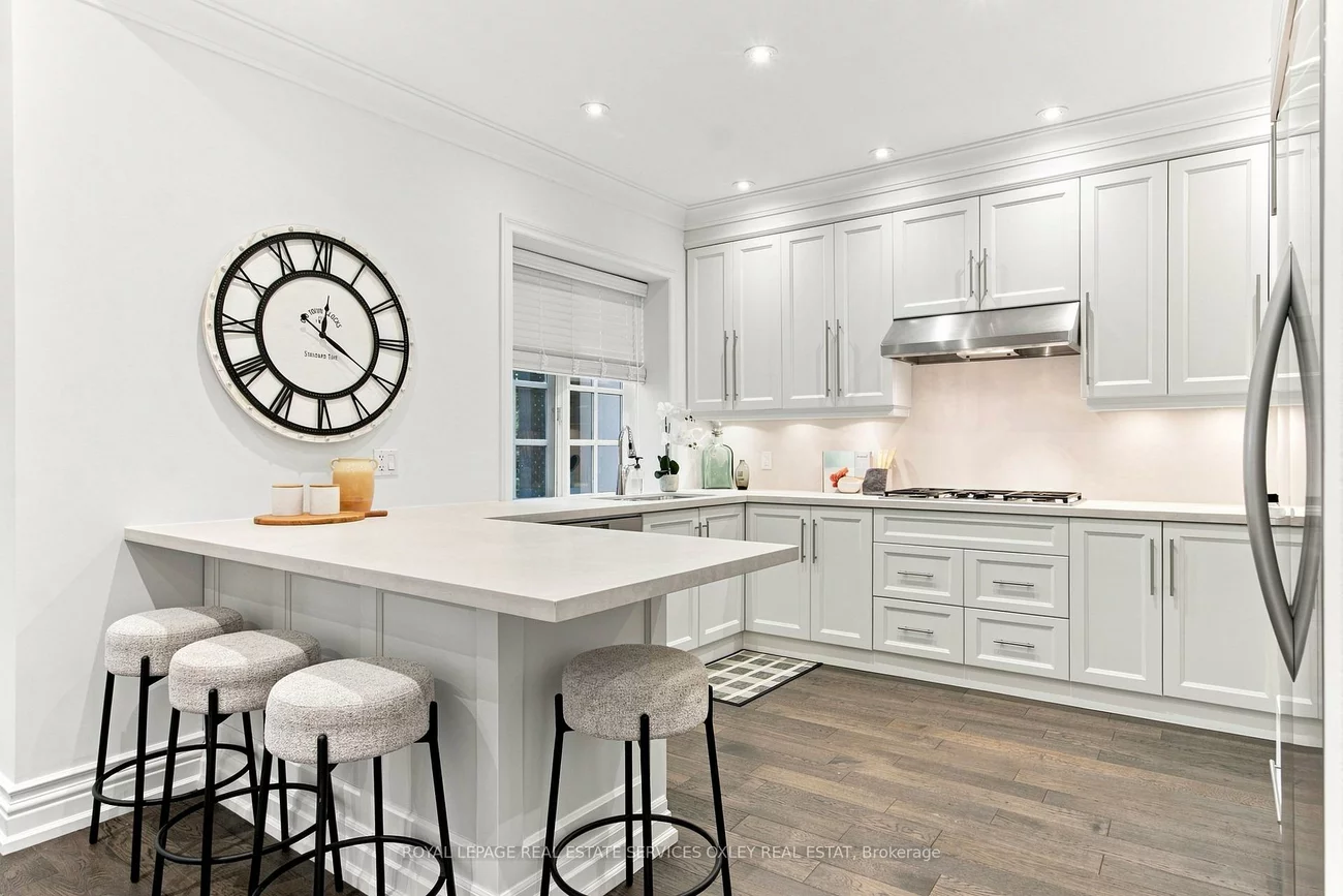 46, Bernard, Annex, Toronto