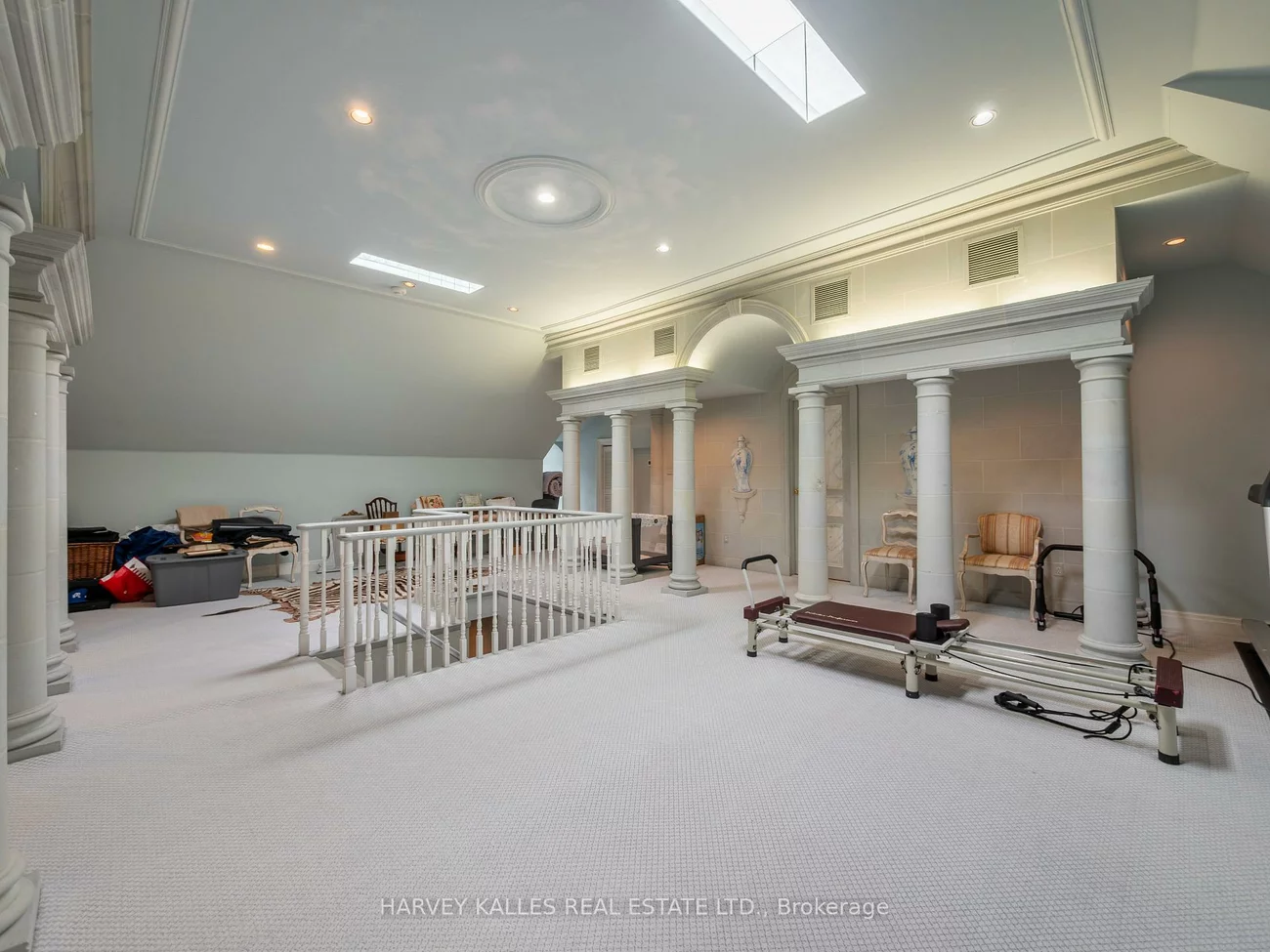 94, Dunvegan, Forest Hill South, Toronto