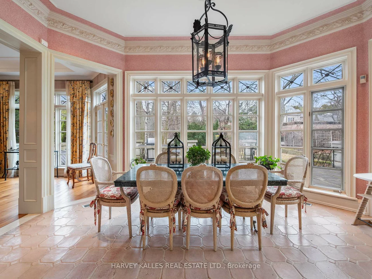 94, Dunvegan, Forest Hill South, Toronto