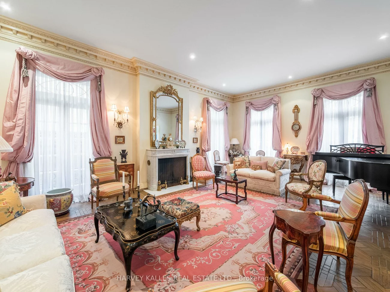 94, Dunvegan, Forest Hill South, Toronto
