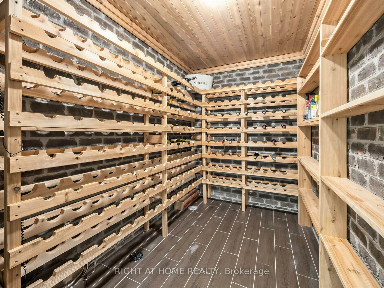 189, Stibbard, Mount Pleasant East, Toronto