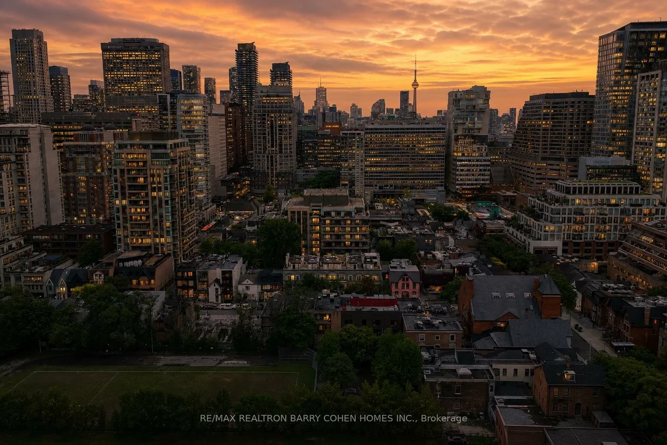 117, Scollard, Annex, Toronto