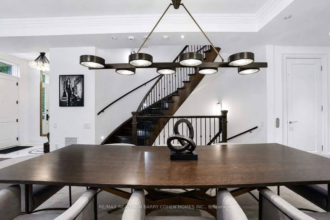117, Scollard, Annex, Toronto