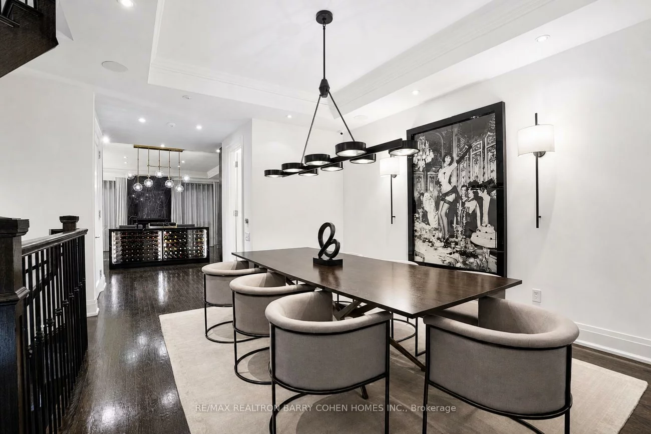 117, Scollard, Annex, Toronto