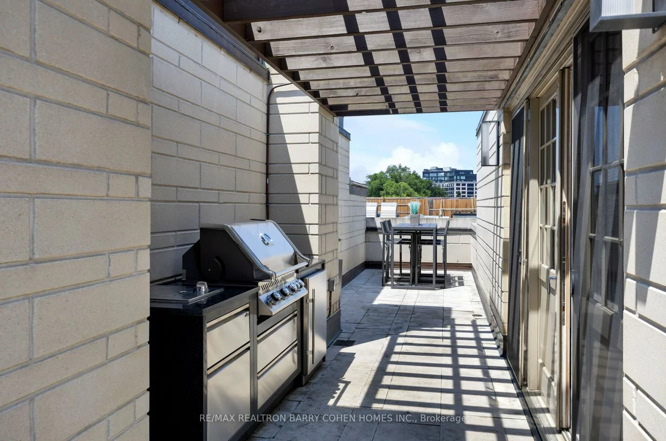 117, Scollard, Annex, Toronto