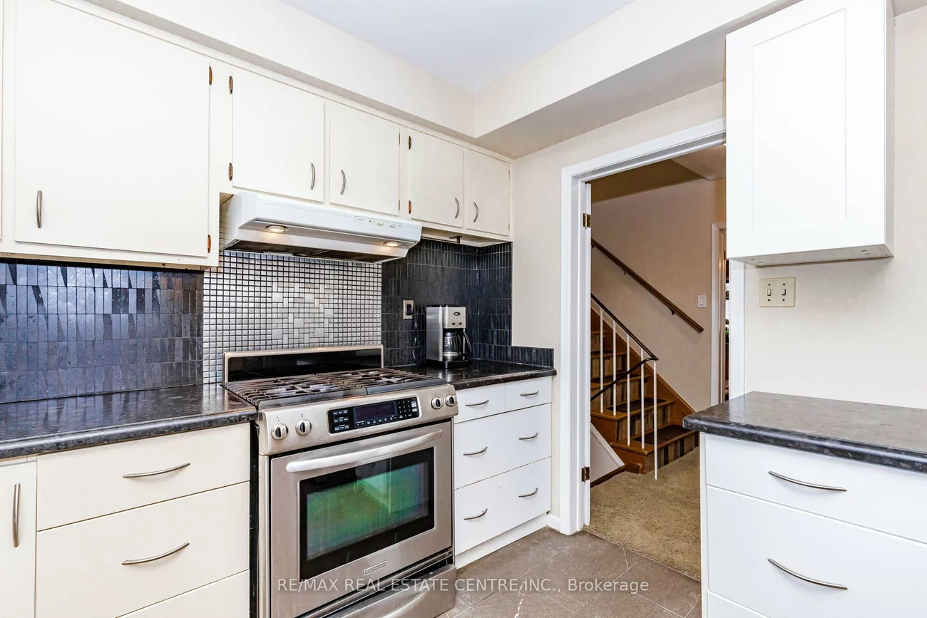 85, Snowcrest, Bayview Woods-Steeles, Toronto