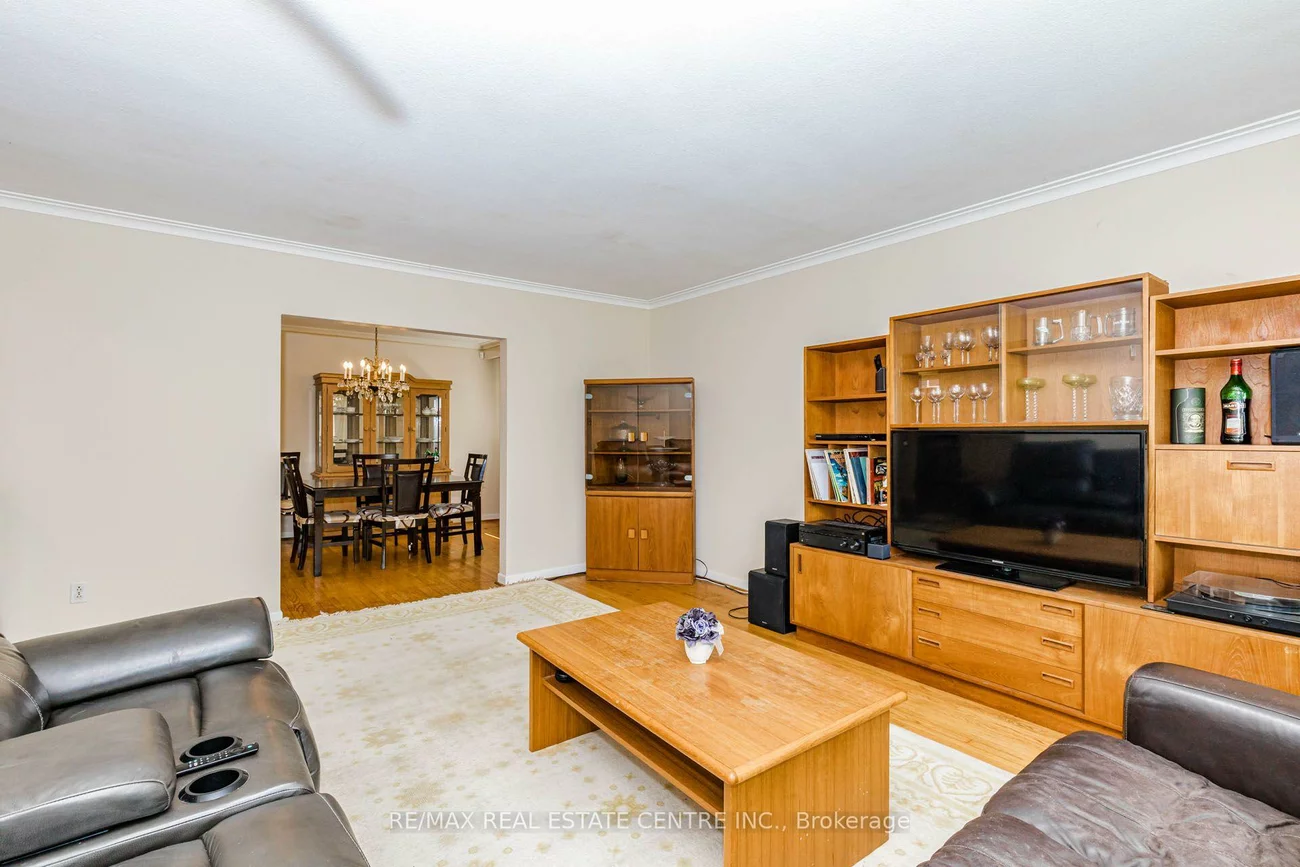 85, Snowcrest, Bayview Woods-Steeles, Toronto