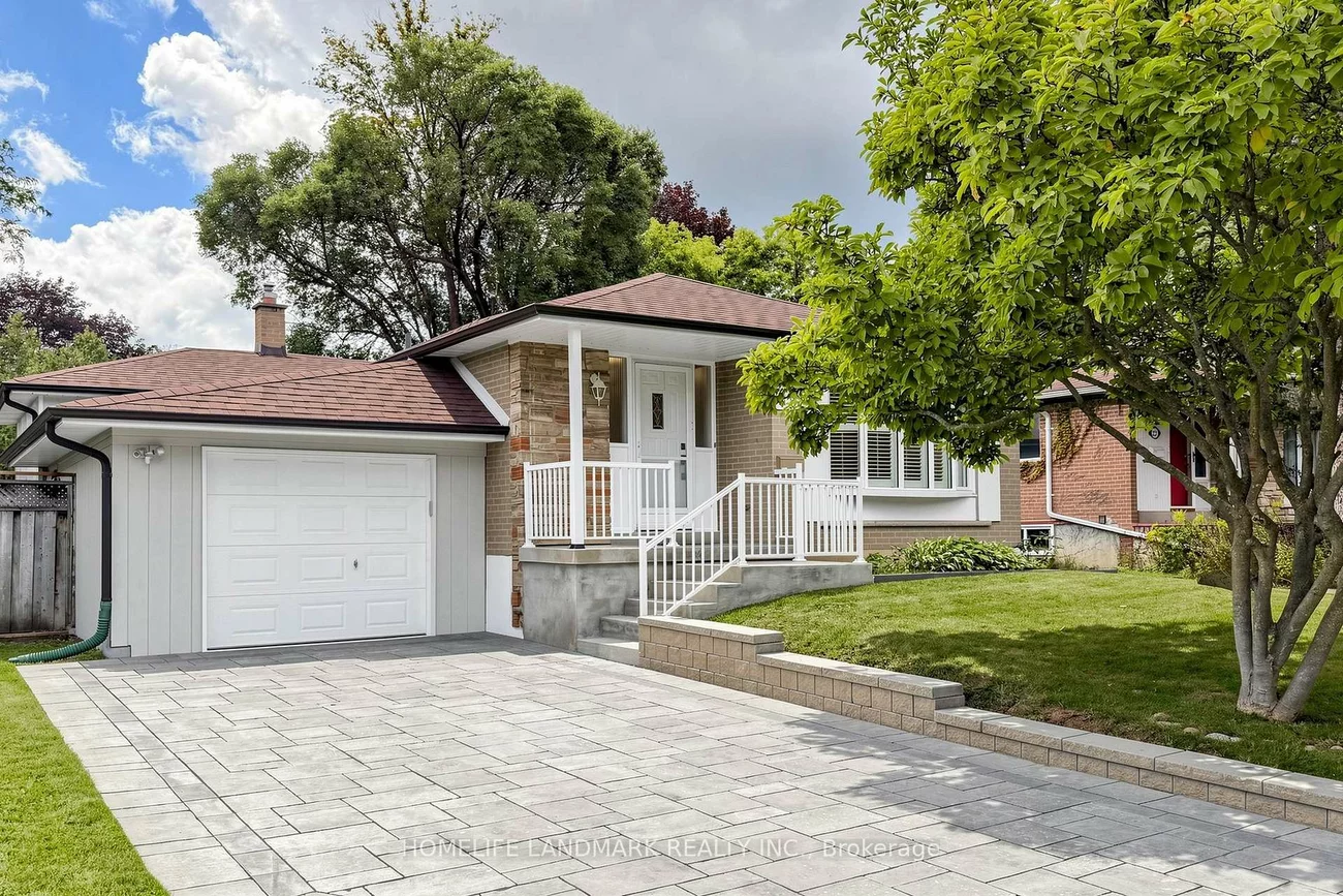 29, Dexter, Hillcrest Village, Toronto