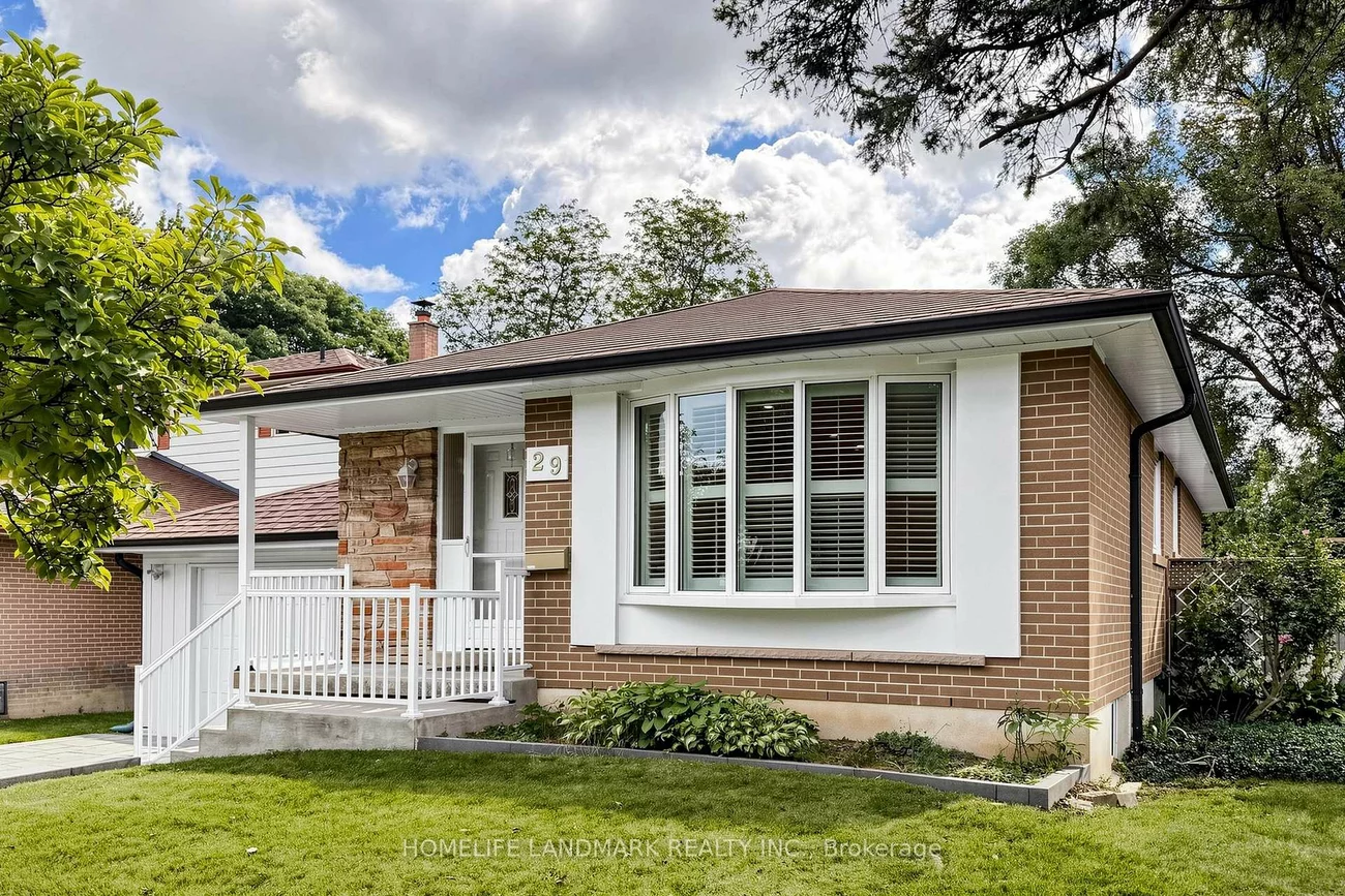 29, Dexter, Hillcrest Village, Toronto
