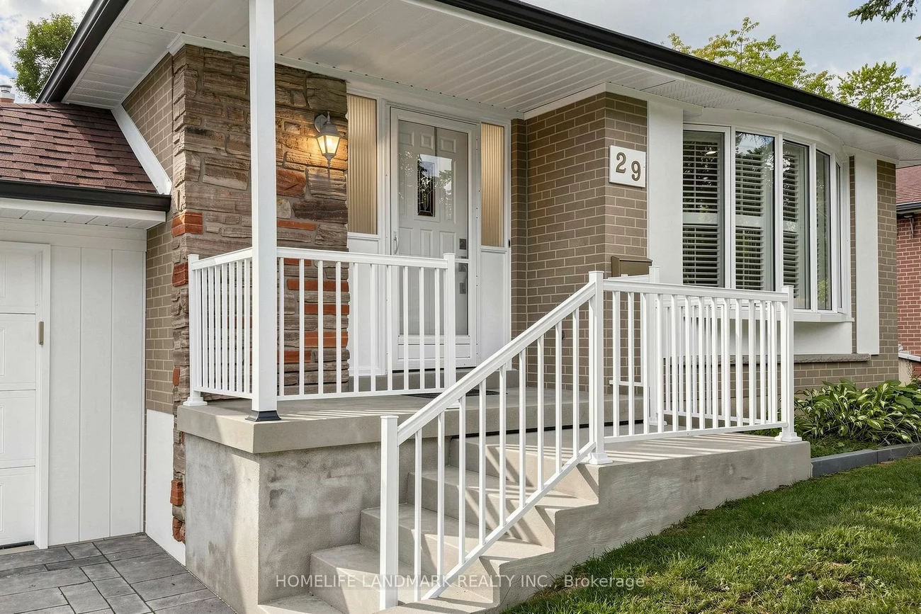 29, Dexter, Hillcrest Village, Toronto
