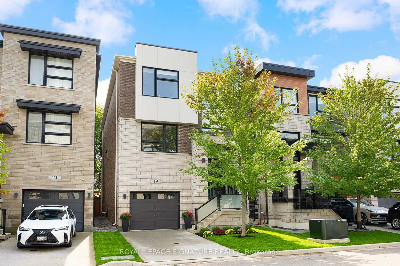 19, Hollyhock, Banbury-Don Mills, Toronto