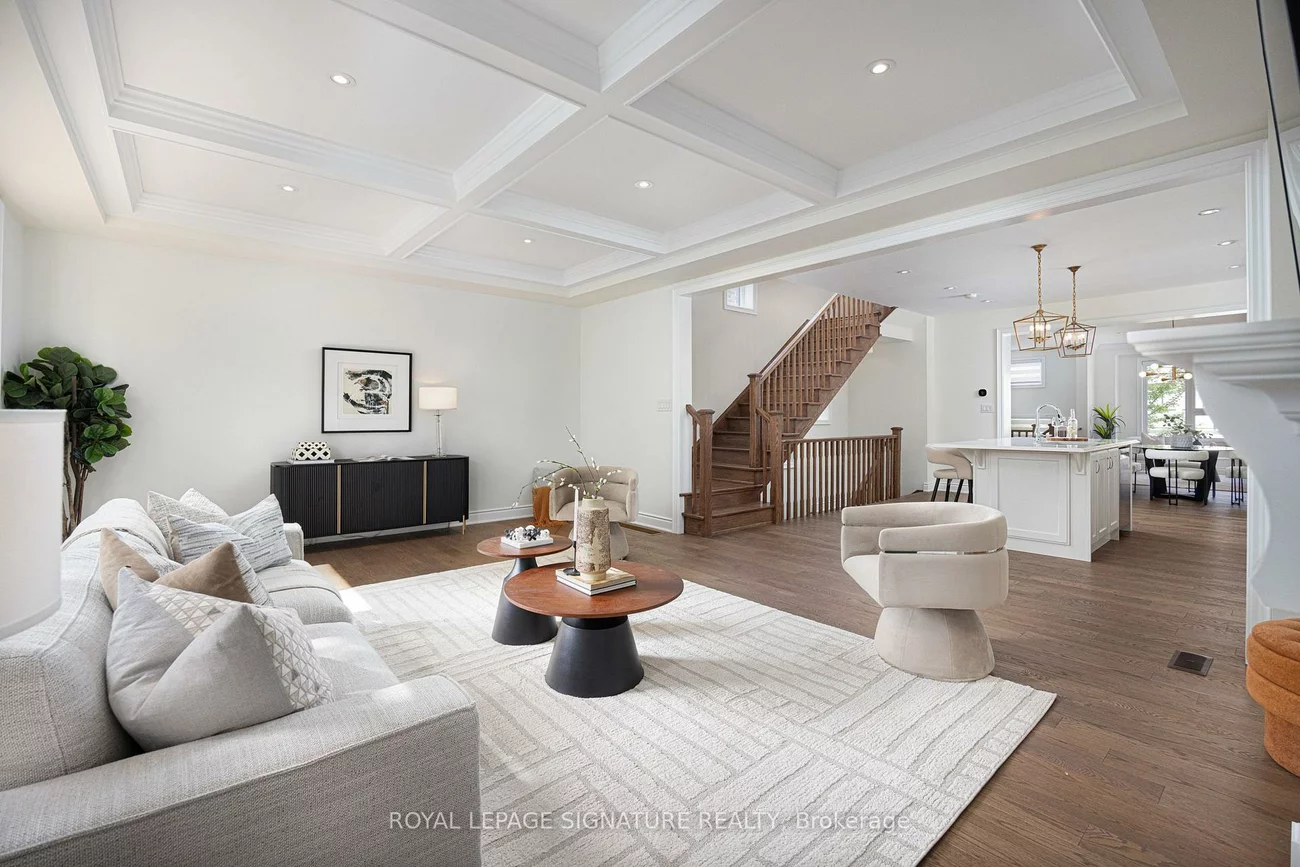 19, Hollyhock, Banbury-Don Mills, Toronto