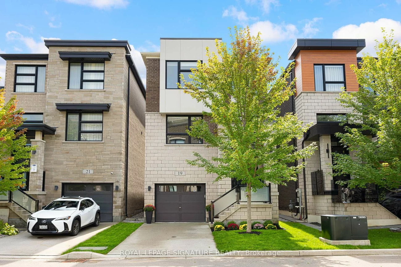 19, Hollyhock, Banbury-Don Mills, Toronto