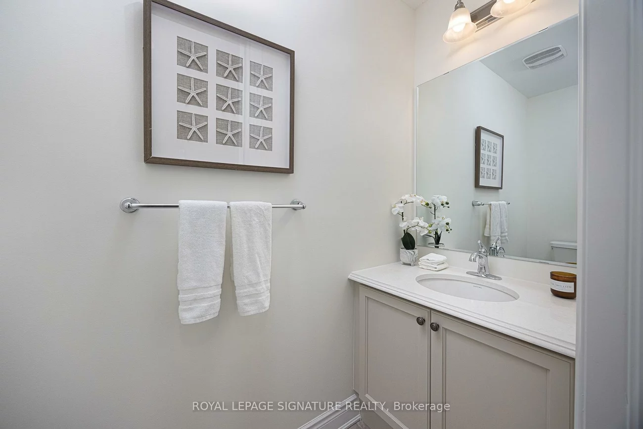 19, Hollyhock, Banbury-Don Mills, Toronto