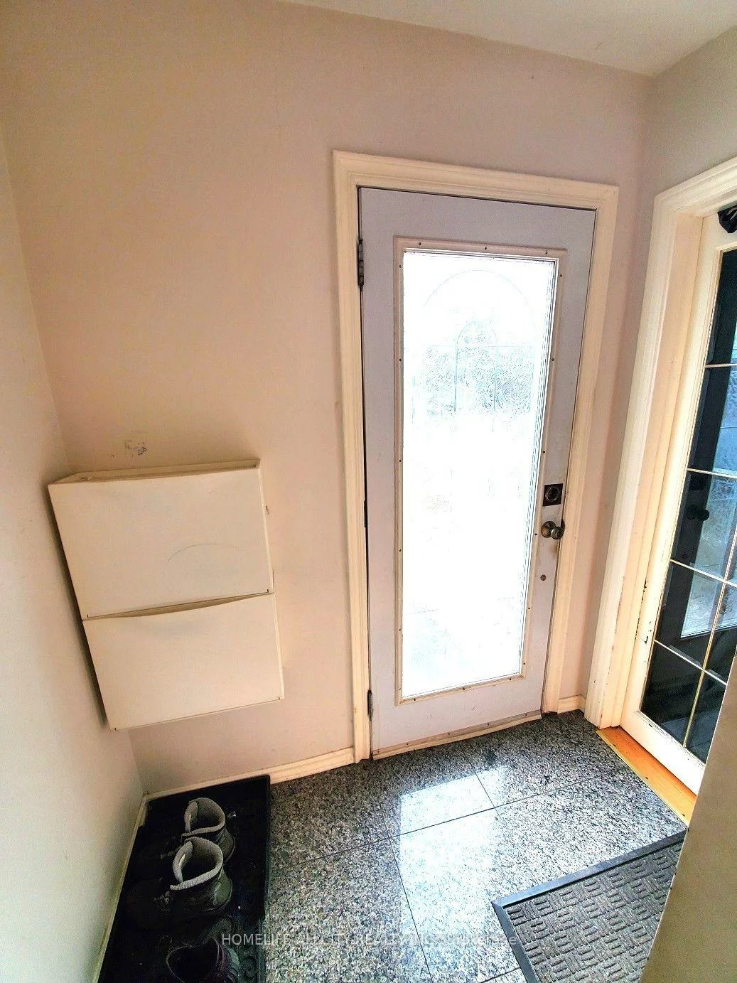 4, Bevdale, Willowdale West, Toronto