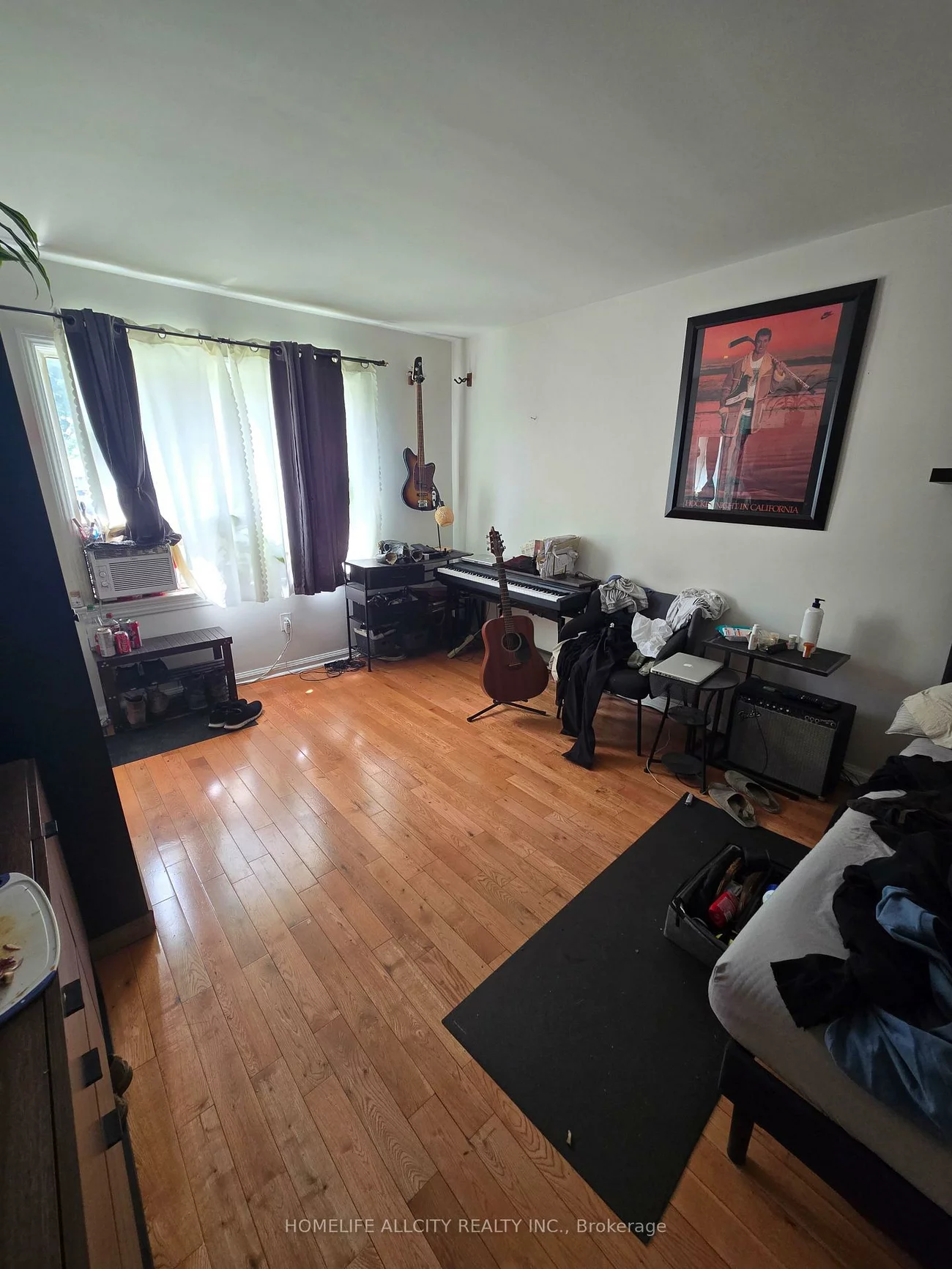 4, Bevdale, Willowdale West, Toronto
