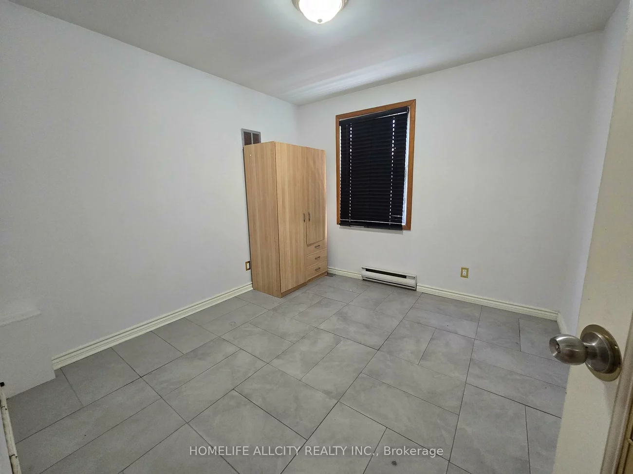4, Bevdale, Willowdale West, Toronto