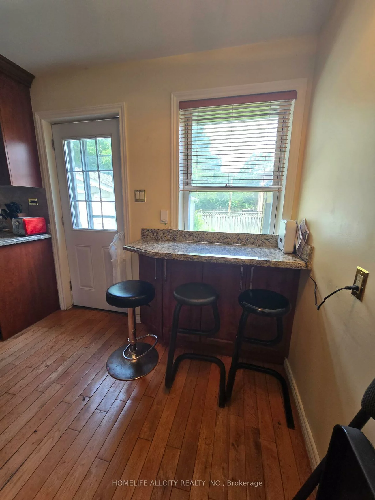 4, Bevdale, Willowdale West, Toronto