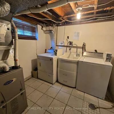4, Bevdale, Willowdale West, Toronto