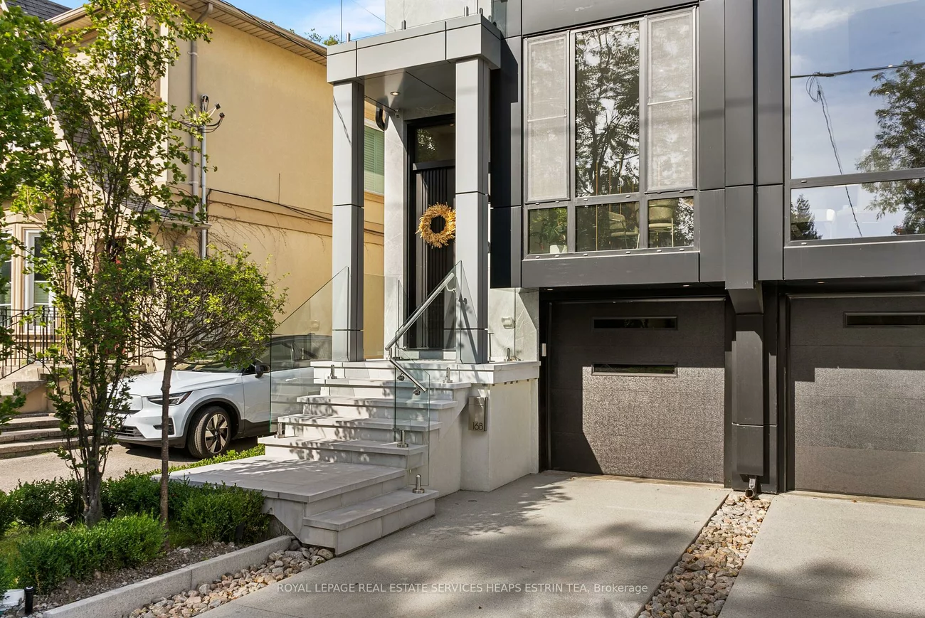 16B, Kenrae, Leaside, Toronto