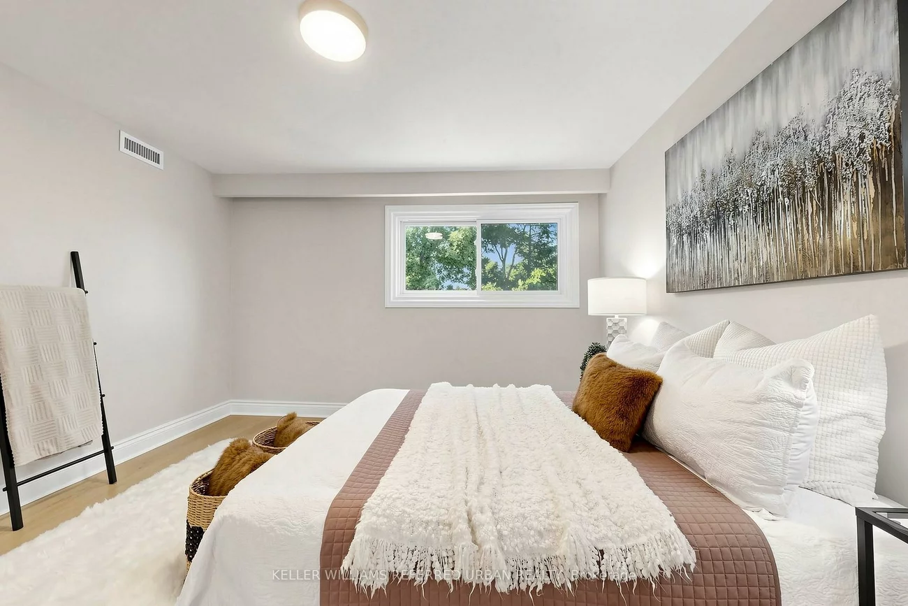 143, Silas Hill, Don Valley Village, Toronto