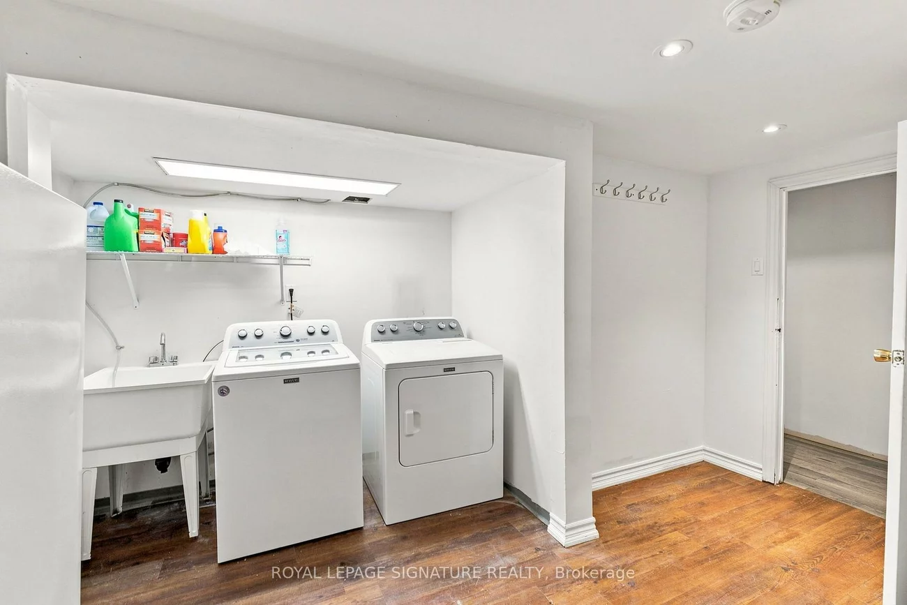 35, Regal, Wychwood, Toronto