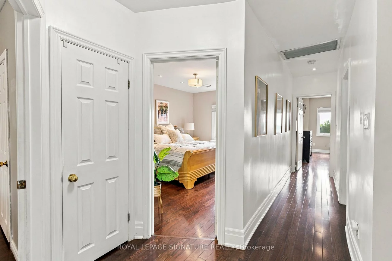 35, Regal, Wychwood, Toronto