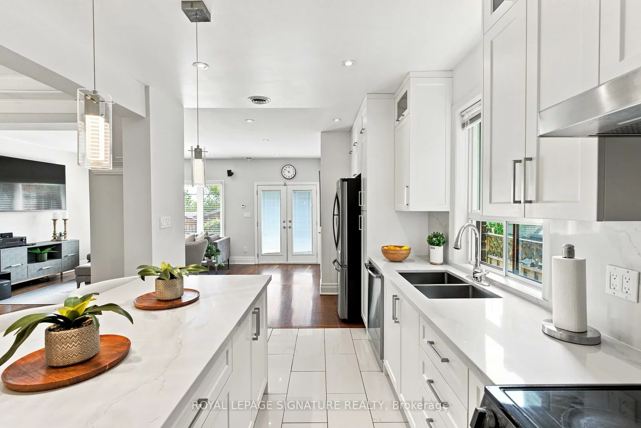 35, Regal, Wychwood, Toronto