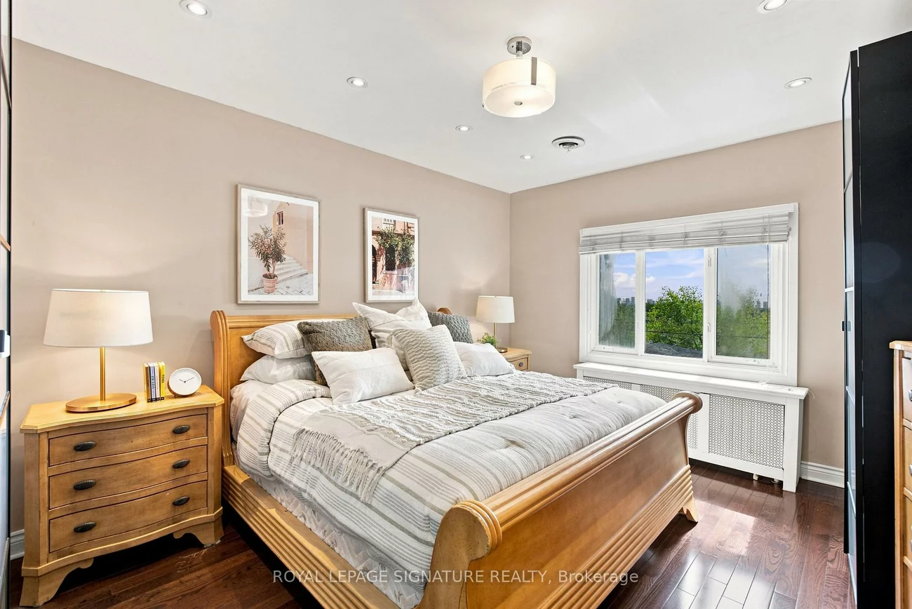 35, Regal, Wychwood, Toronto