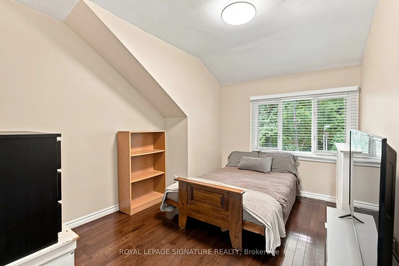 35, Regal, Wychwood, Toronto