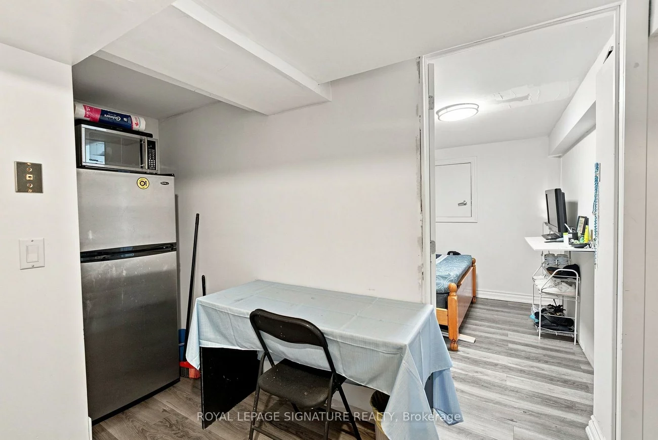 35, Regal, Wychwood, Toronto