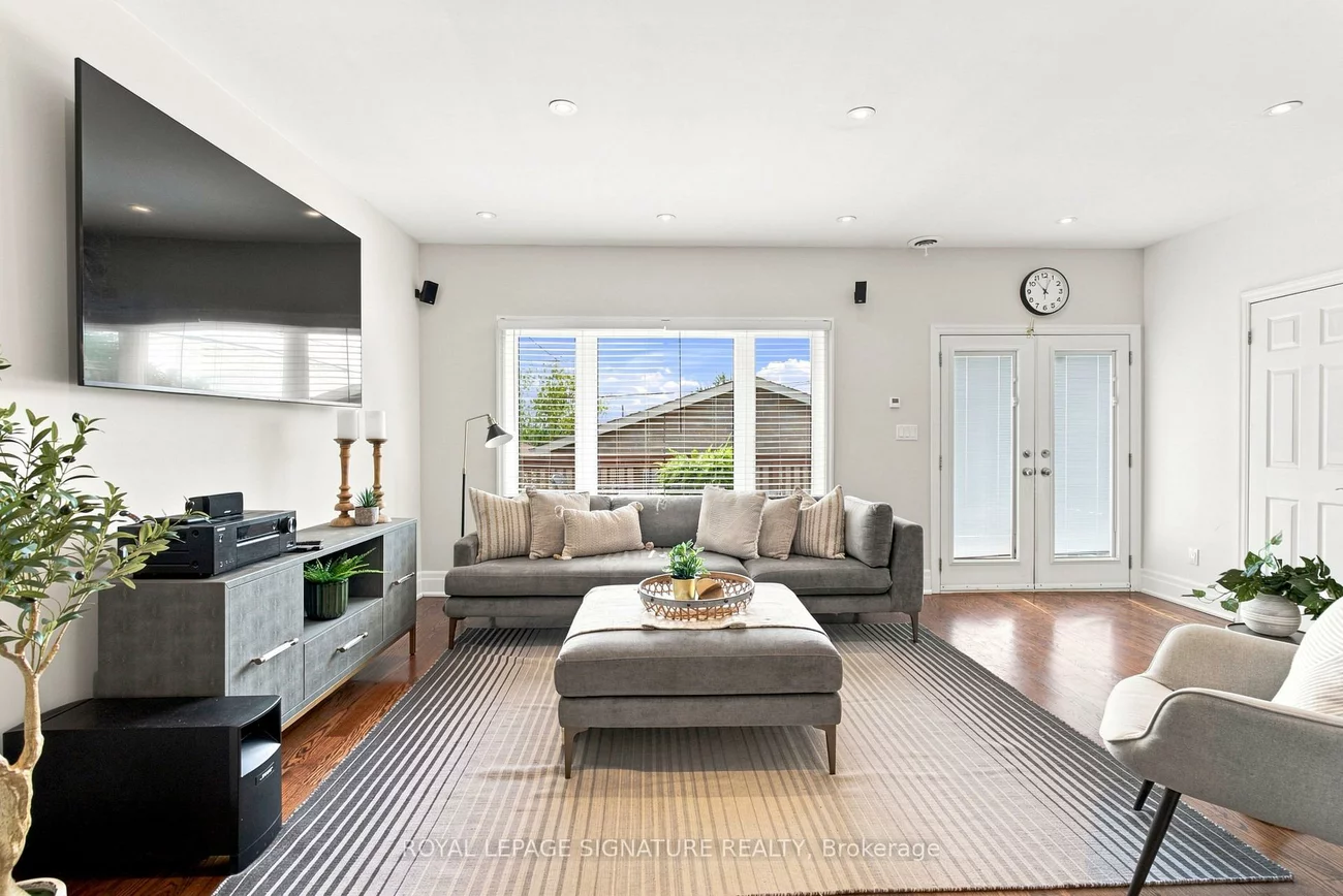 35, Regal, Wychwood, Toronto