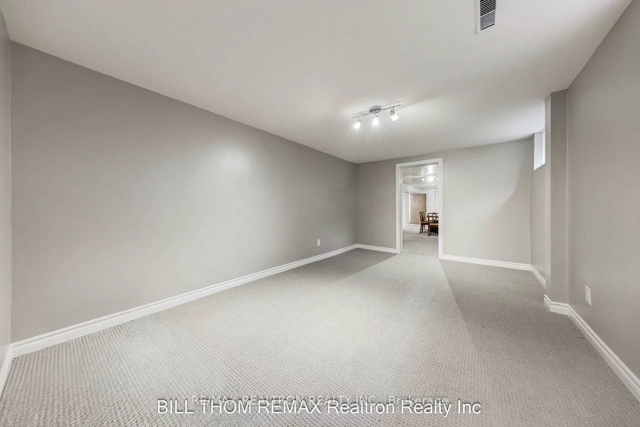 58, Reiber, Bayview Woods-Steeles, Toronto