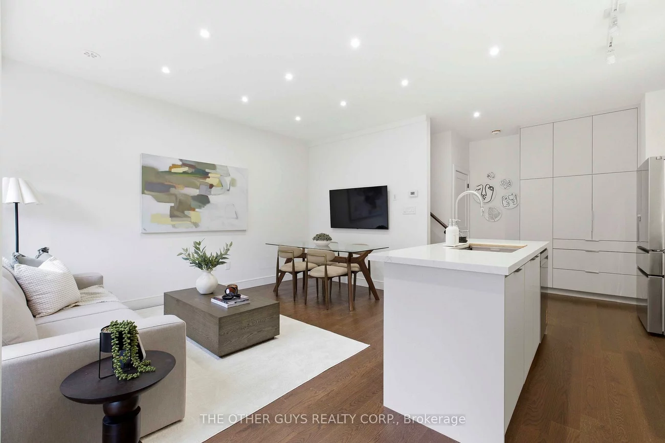 9R, Clintwood, Parkwoods-Donalda, Toronto