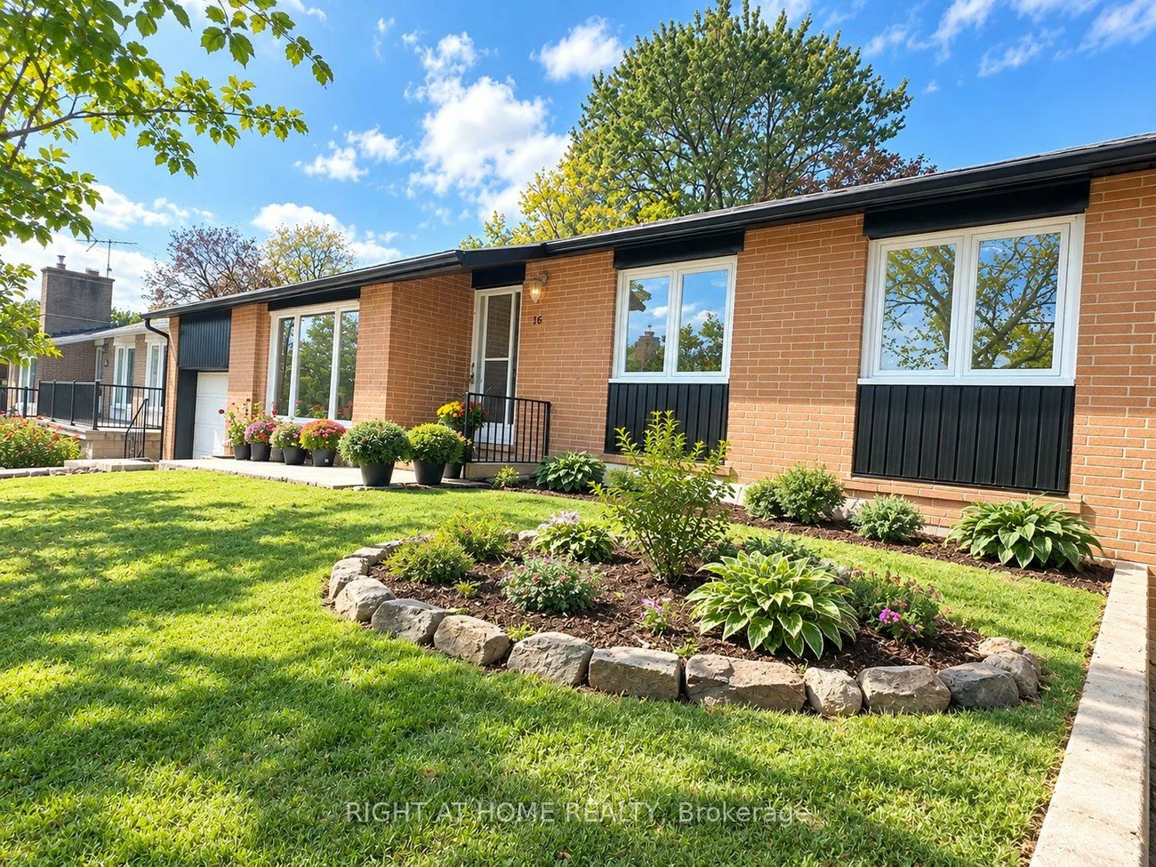 16, Ptarmigan, Parkwoods-Donalda, Toronto
