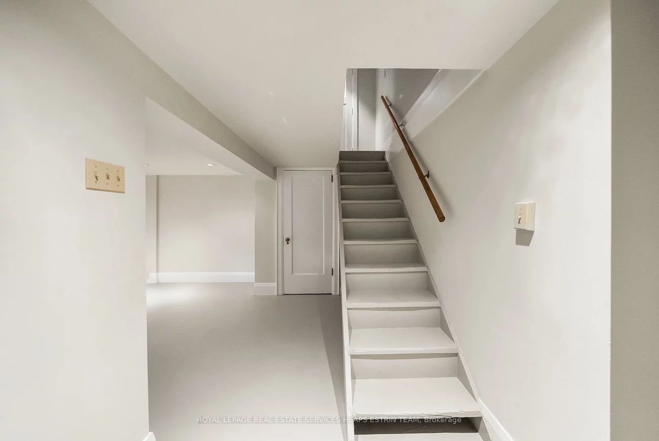 106, Colin, Yonge-Eglinton, Toronto