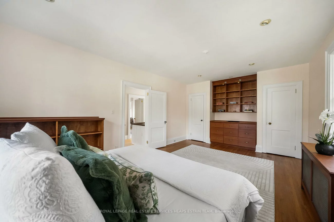 106, Colin, Yonge-Eglinton, Toronto