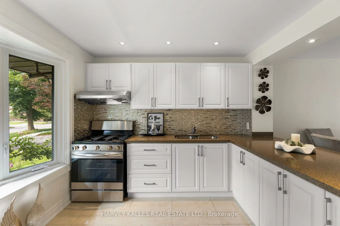 225, Hollyberry, Hillcrest Village, Toronto